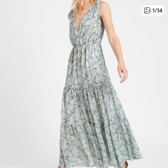 Banana Republic Dresses & Skirts - Sleeveless V-Neck Green Floral Maxi Dress